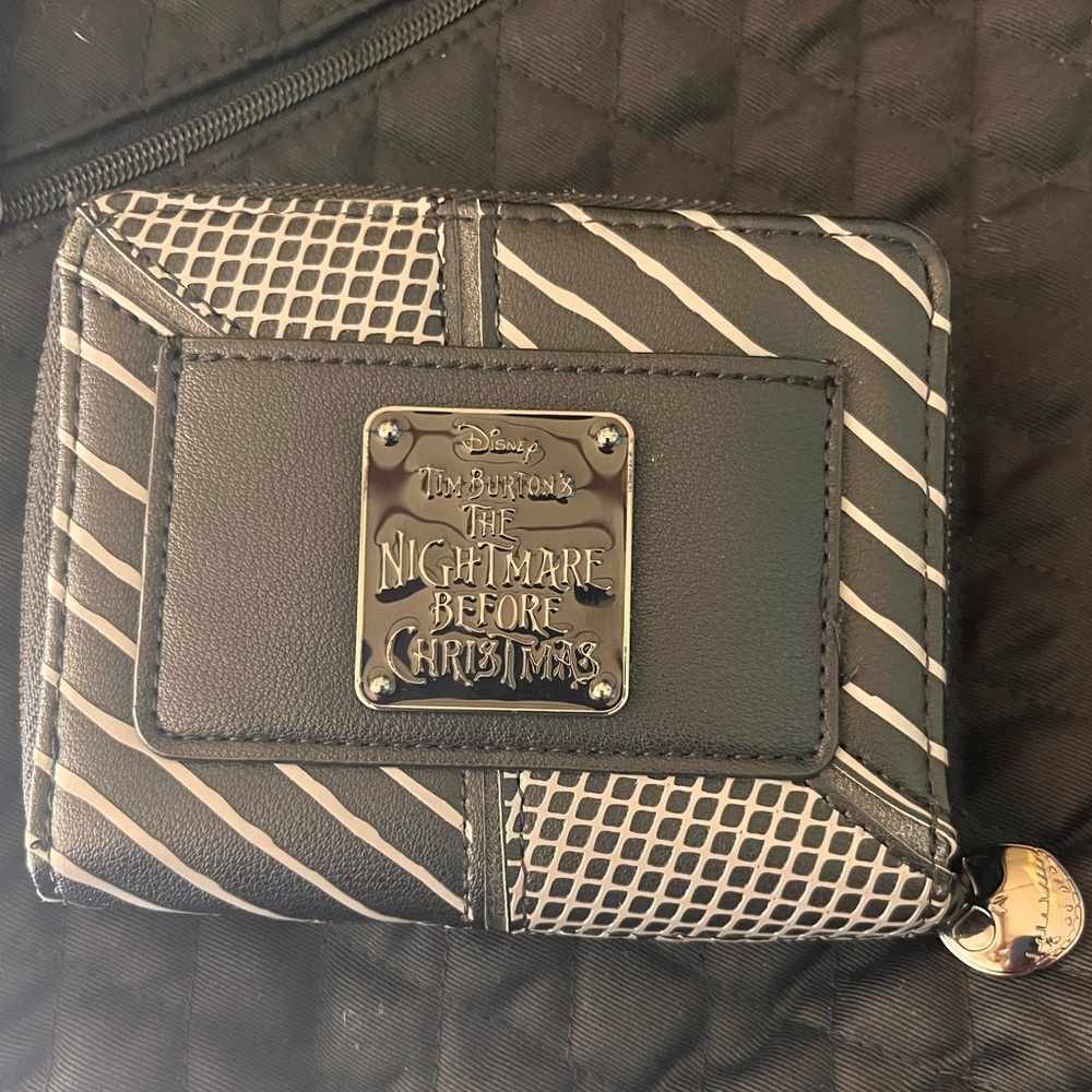 Like new! Loungefly The nightmare before Christmas wallet.